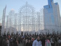 Kobe Luminarie - оказалось, это традиционный фестиваль, 12-25 декабря, стал проводиться после землетрясения 1995 года 
чтобы задобрить духов